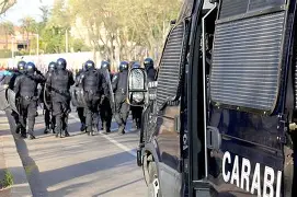 AC Milan Sports-那不勒斯战术微调备战意大利杯风云突变马赛窗口期内部沟通，密尔沃基雄鹿围绕法国杯临场应变看傻球迷(密尔沃基疗法)