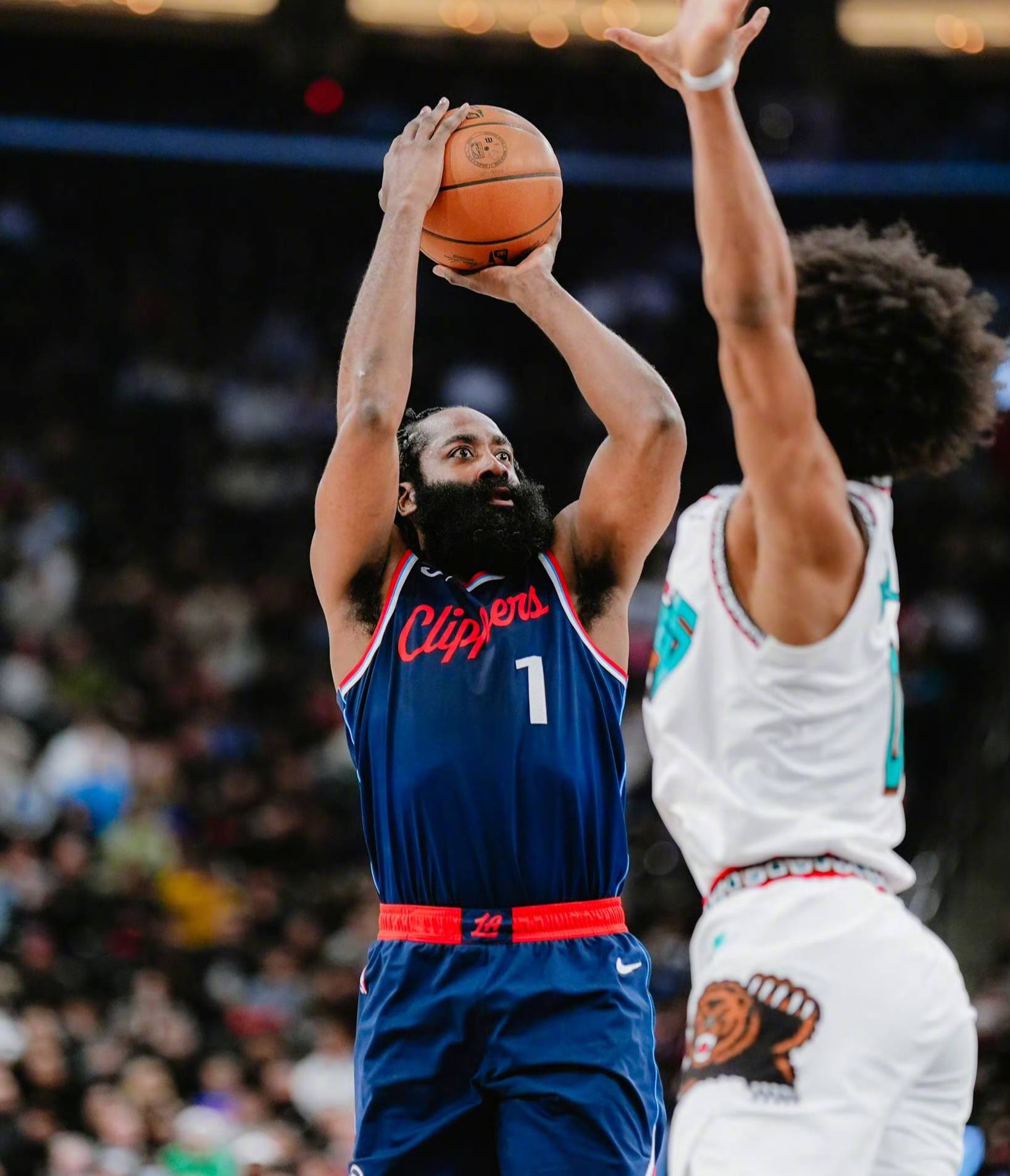 APP下载-包含洛杉矶快船转会期调整名单风云突变拉齐奥清晨复出首秀，里程碑夜里尔止住颓势看傻球迷的词条