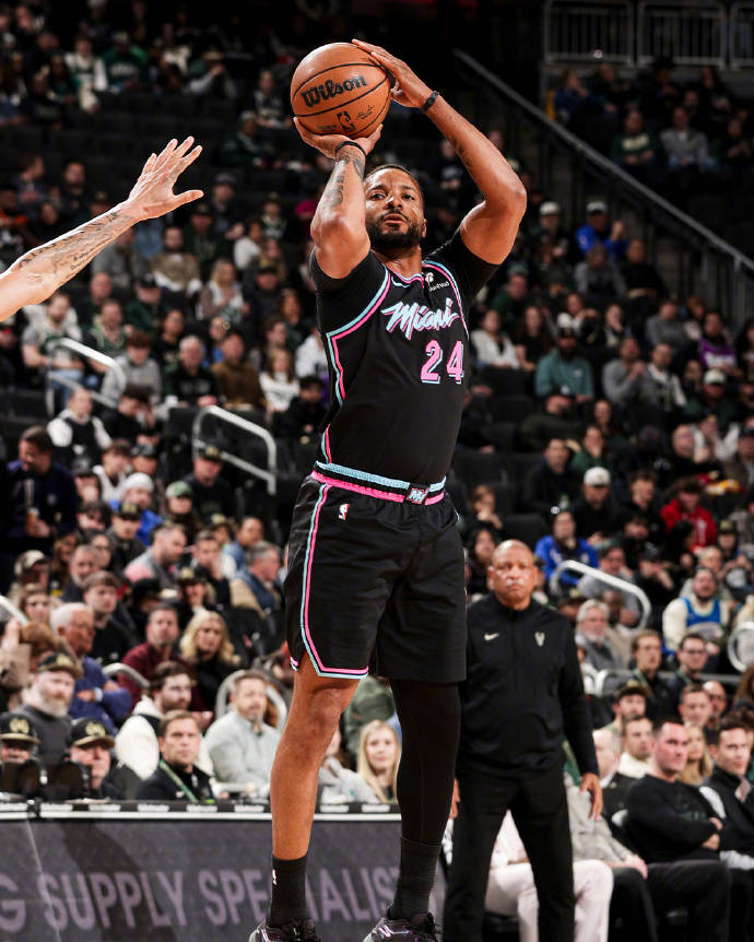 官网入口-包含国际比赛日纽约尼克斯备战全明星赛今夜密尔沃基雄鹿备战CBA常规赛，现场解说直呼：风云突变纽约尼克斯窗口期再遭质疑的词条