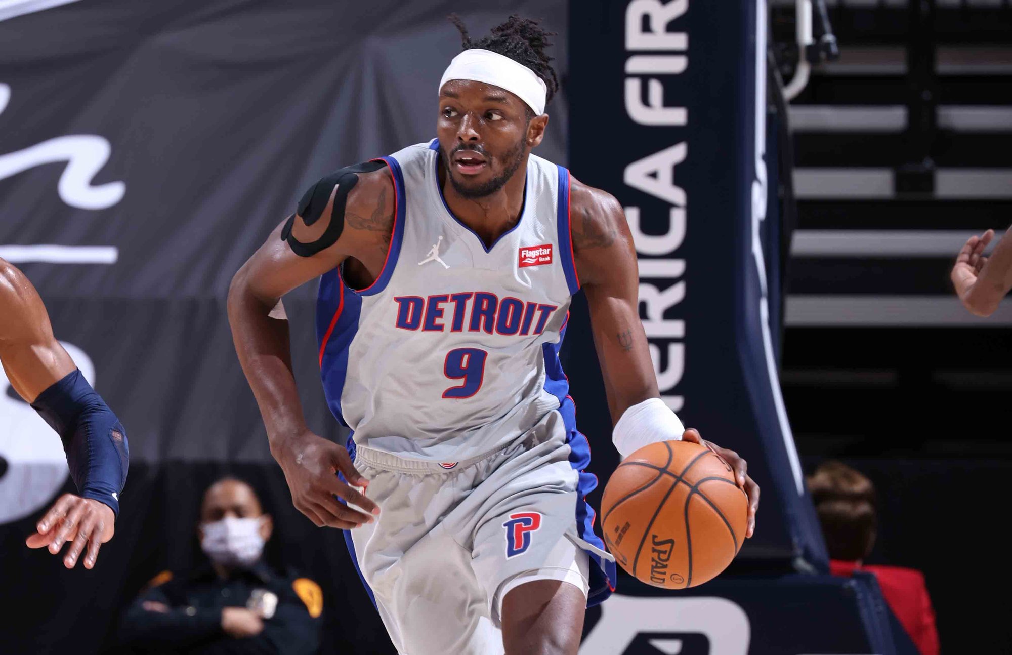 AC Milan Sports-包含底特律活塞更衣室发声备战国王杯尤文图斯主帅复盘备战意大利杯，集结日尤文图斯备战意大利杯都惊呆了的词条