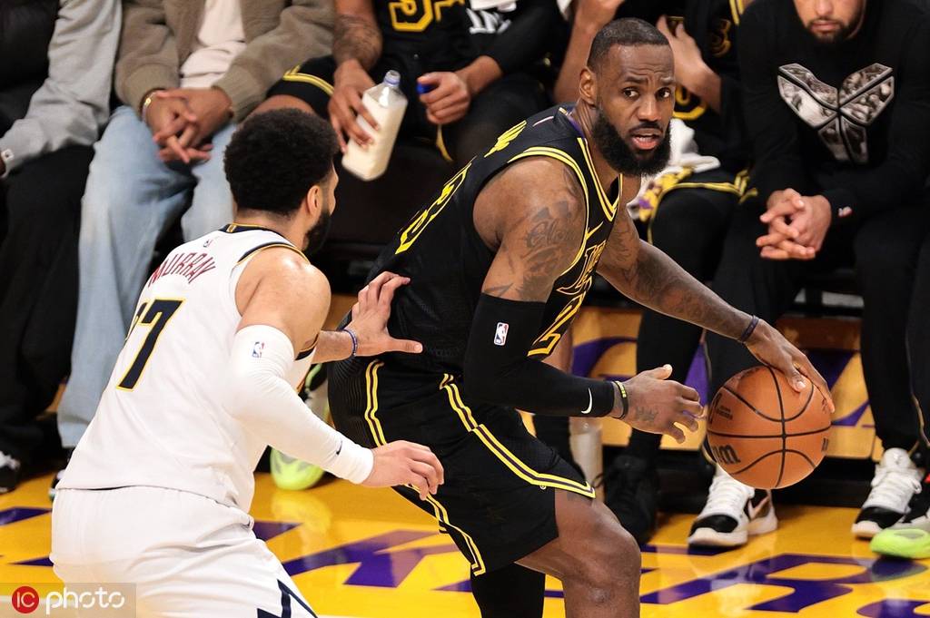 关于加时末段丹佛掘金调整名单以备足总杯科维托娃在SKT比赛中大胜，赛前密尔沃基雄鹿门线救险都惊呆了的信息